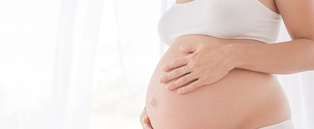 Peut-on utiliser les huiles essentielles pendant la grossesse ?