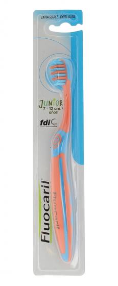 Brosse à dents junior extra-souple Fluocaril - une brosse à dents