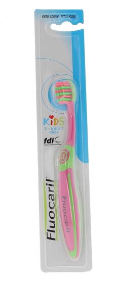 Brosse à dents kids extra-souple Fluocaril - une brosse à dents