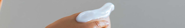 Comment soigner une peau tachée de rouge ?